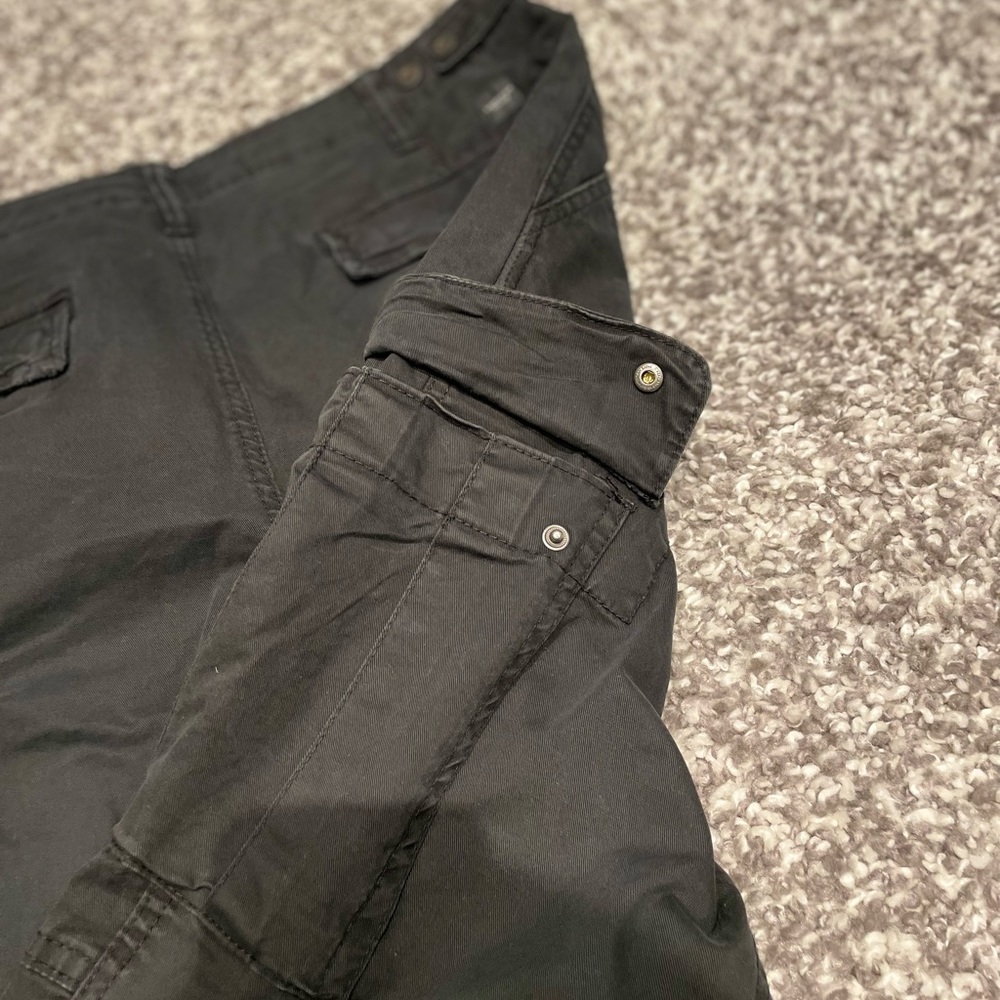 American Eagle Outfitters Black Cargo Pant - Picture 9 of 11